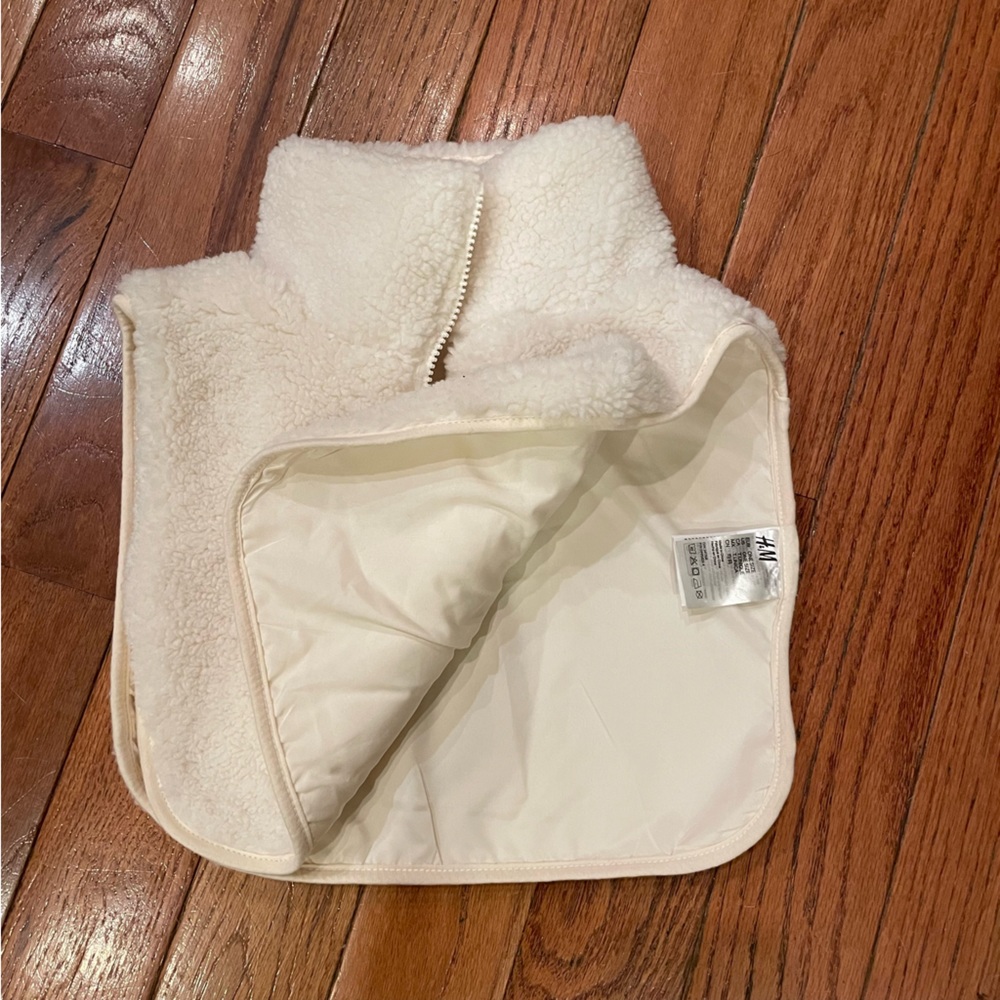 H&M Half-Zip Faux Shearling Collar - Picture 5 of 5